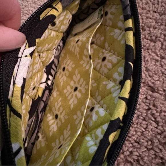 NWOT Vera Bradley Baroque print Wristlet